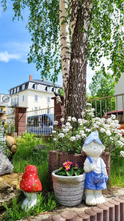 Bungalow Alex Дрезден Екстериор снимка